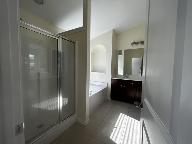 Building Photo - 1047 Haley Woods Ct