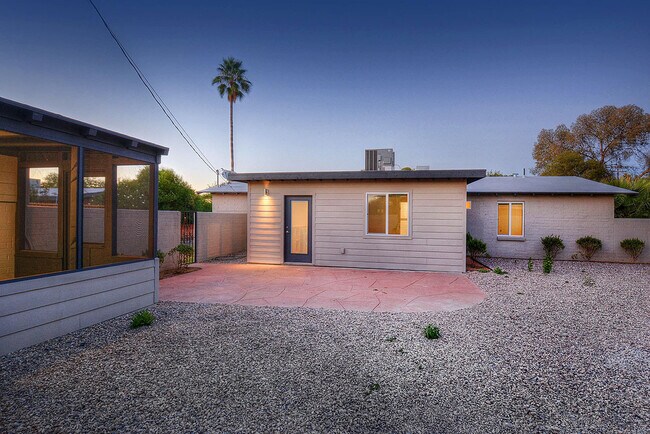 Building Photo - PRE-LEASE FOR AUGUST 2026 - Gorgeous home ...