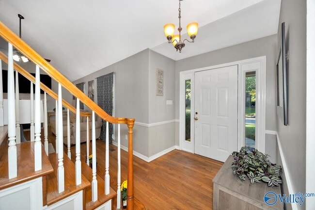 Building Photo - 404 Cloverleaf Dr