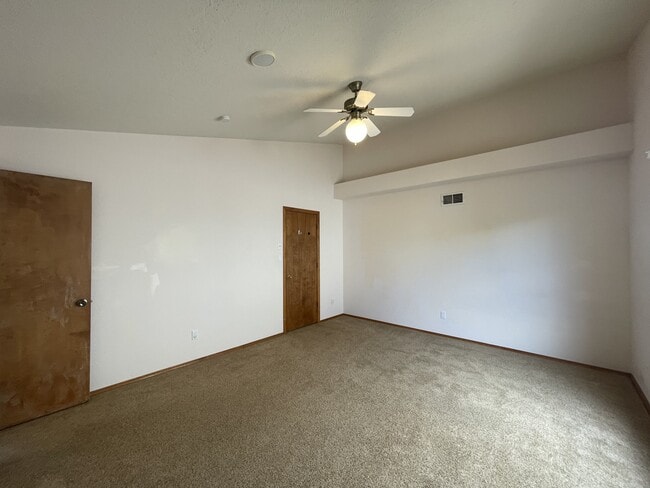 Building Photo - 6308 Montano Pointe Rd NW