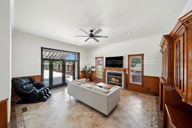 Building Photo - 6202 E 191st St S