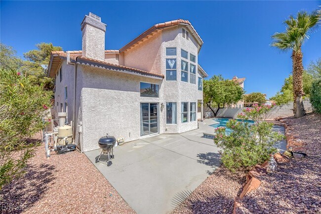 Building Photo - 8433 Dry Cliff Cir