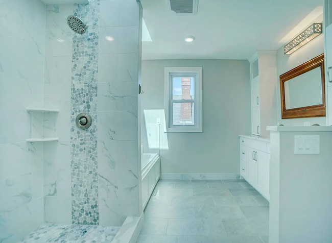 Building Photo - Perfect 5BR Home in Uptown!
