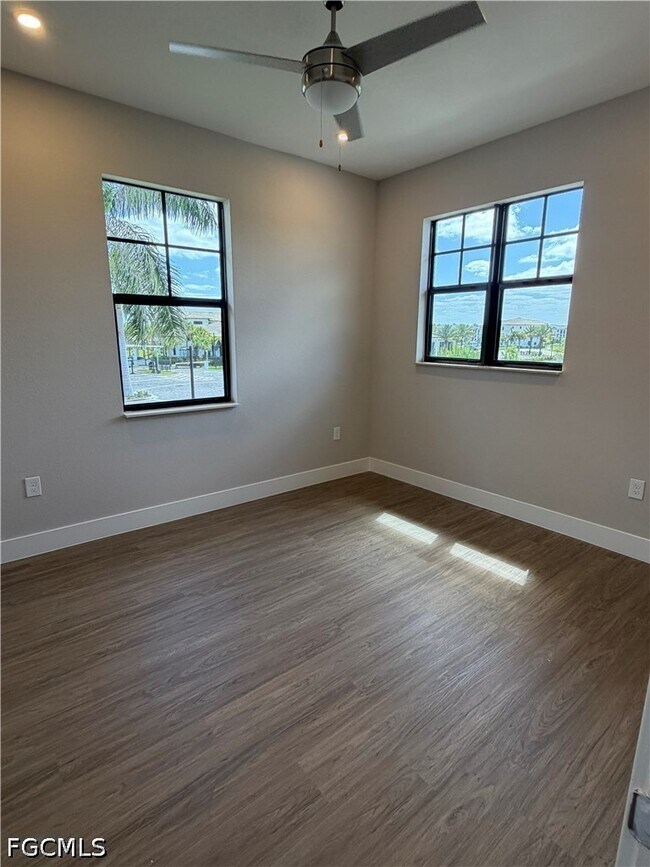 Building Photo - 9912 Portofino Vineyards Dr