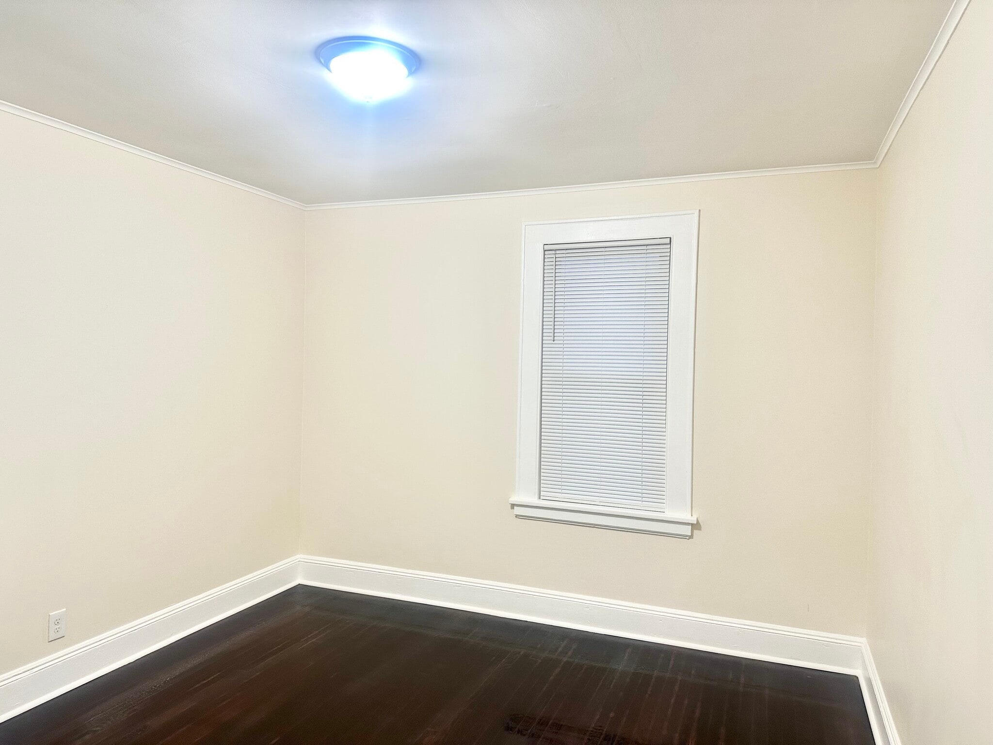 Building Photo - 69 Tremont Ave