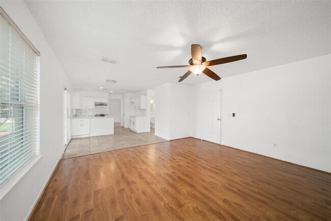 Building Photo - 3106 Battle Ridge Ln