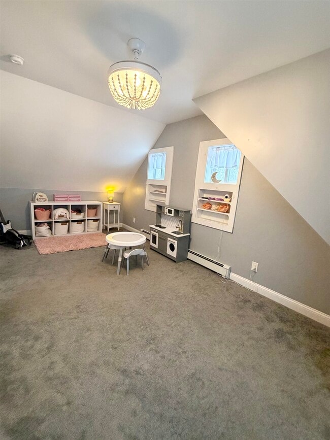 Building Photo - 395 Critchett Rd