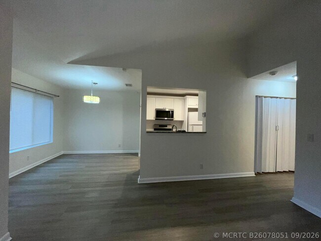 Building Photo - 815 Boynton Beach Blvd