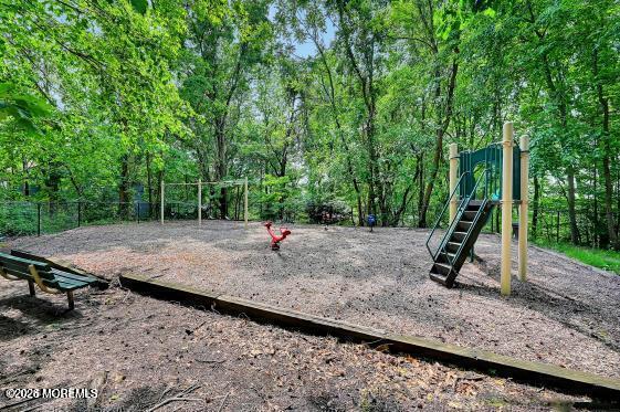 Building Photo - 83 Bradford Ct