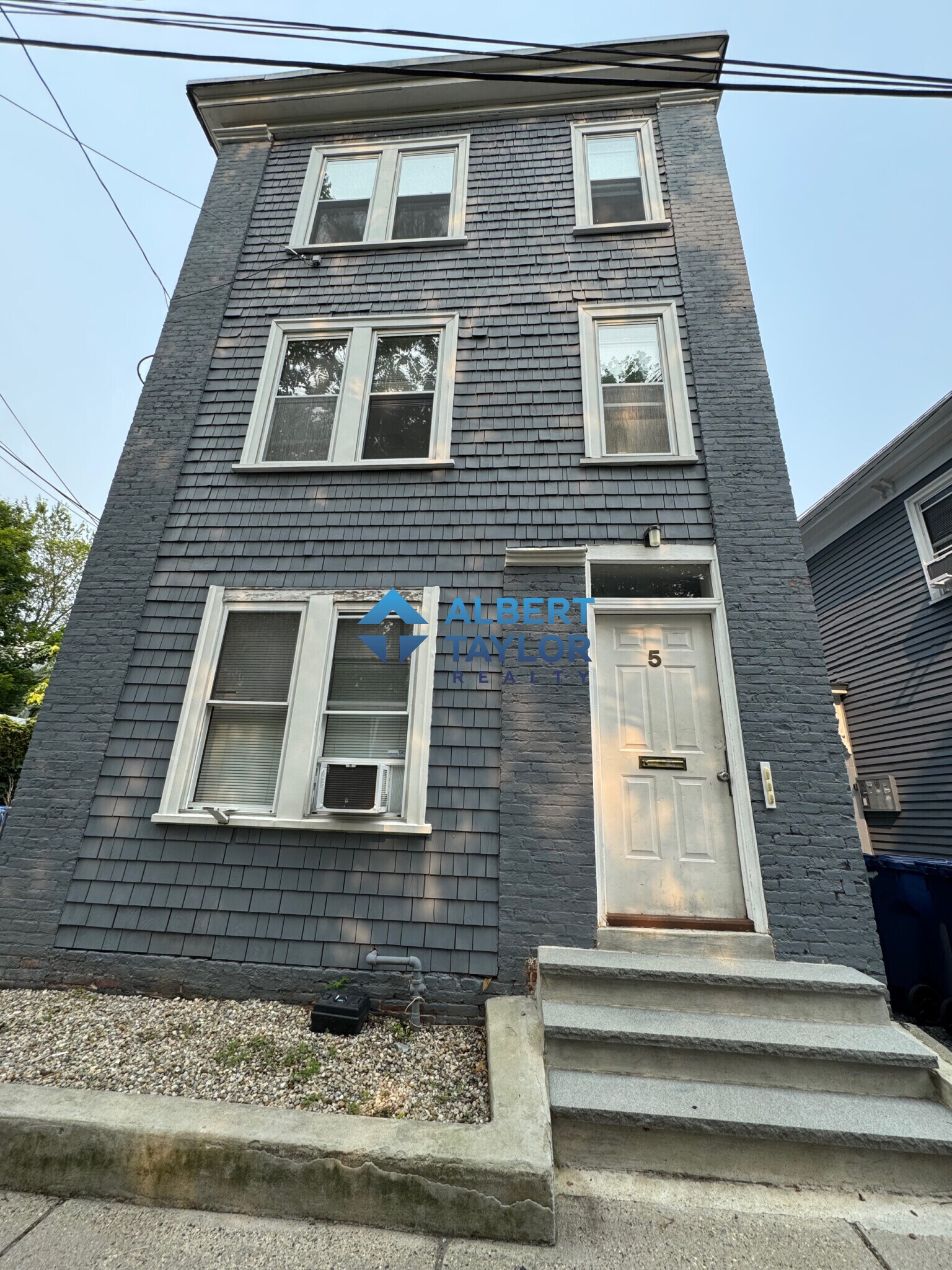 Building Photo - 5 Elmer St