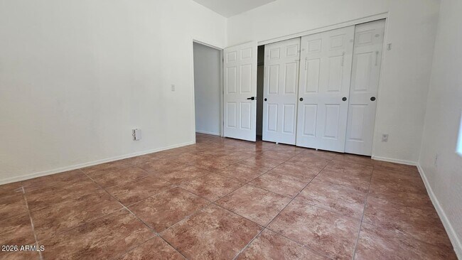 Building Photo - 17716 W Mandalay Ln