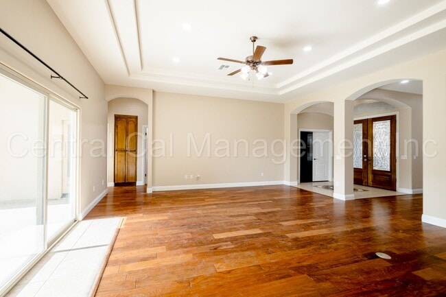 Building Photo - 4 Bedroom/3 Bath Home with Paid Solar - $3395 Per Month!