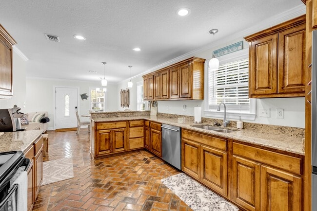 Building Photo - 4115 8th St