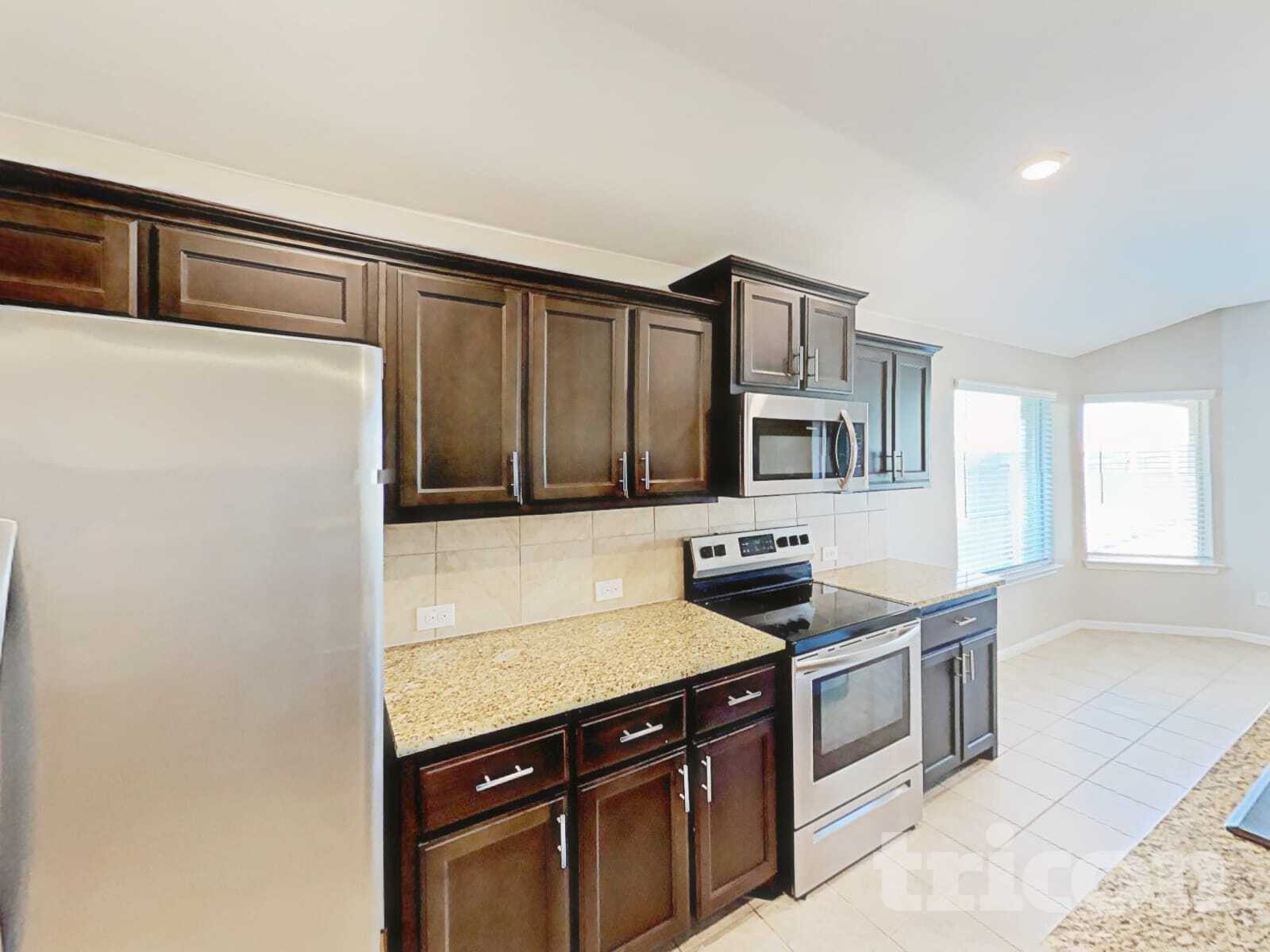 Building Photo - 304 Foxhunter St