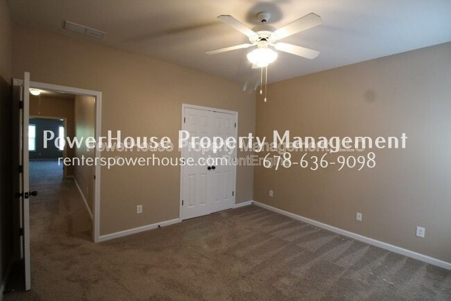 Building Photo - 4830 Hastings Terrace