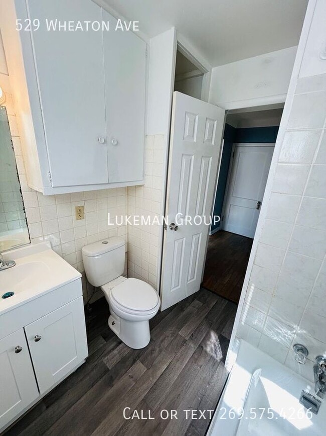 Building Photo - 529 Wheaton Ave