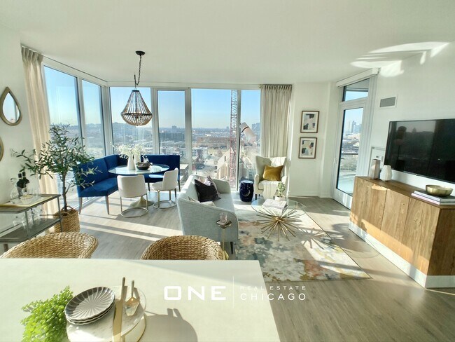 Building Photo - 204 W Hill Unit 7