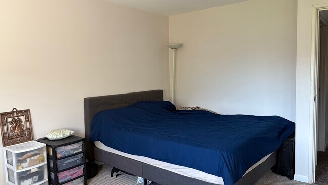 Building Photo - 9428 Bay Colony Dr