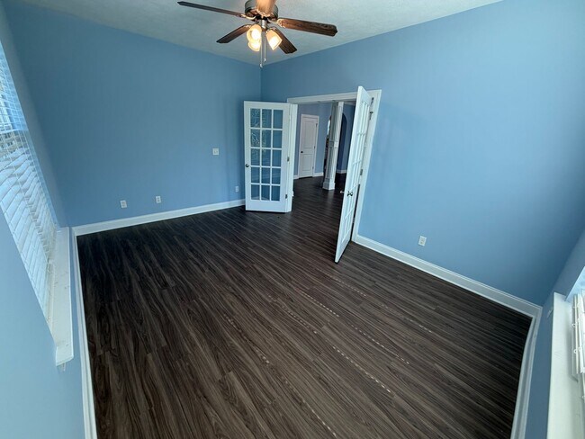 Building Photo - 171 Caroleton Dr