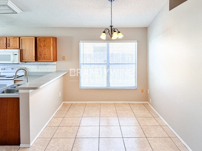 Building Photo - 6740 Forsyth Oak Ct