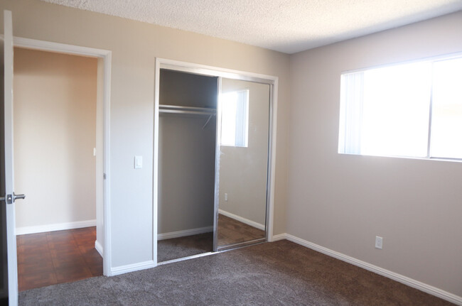 1 BR, 1 BA - Bedroom - Live Oak