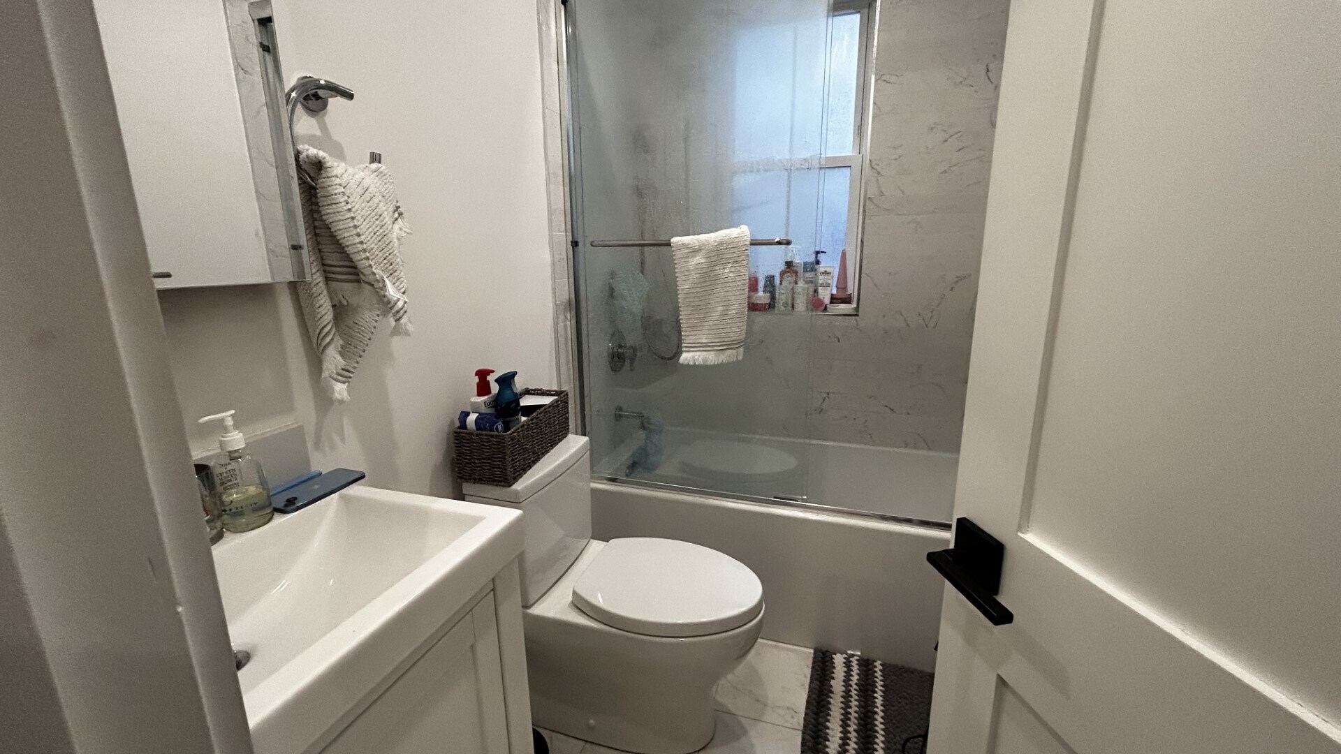 Building Photo - 145 Englewood Ave