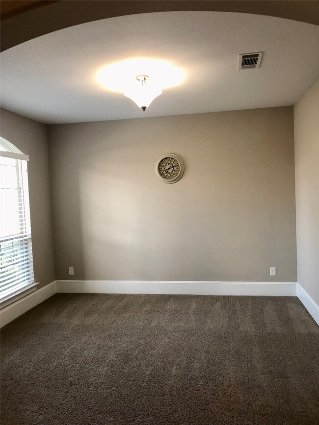 Building Photo - 520 Pedernales St