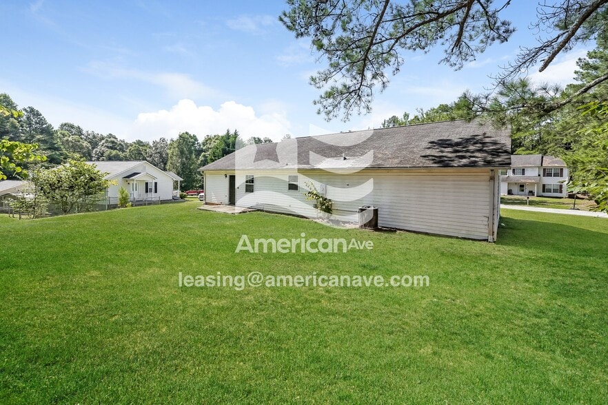 Building Photo - 670 Idlewood Cir