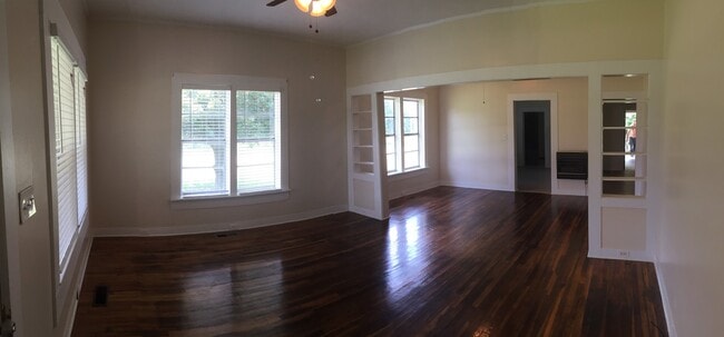 Building Photo - Remodeled 3 BDR / 1 BA Home, Small Town Living