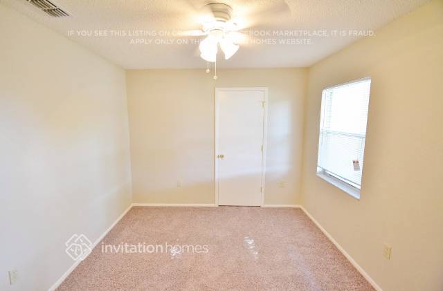 Building Photo - 1419 Marigold Dr