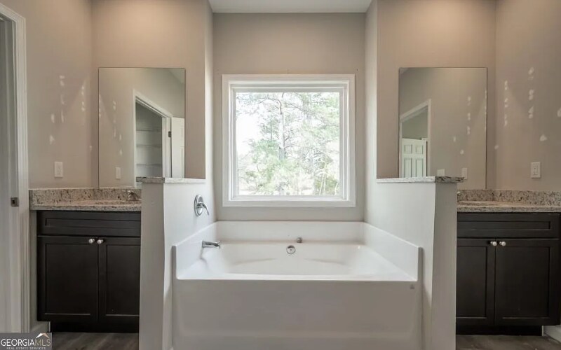 Building Photo - 2446 Remington Dr