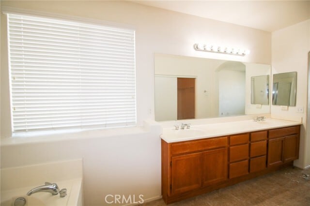 Building Photo - 28782 Vela Dr