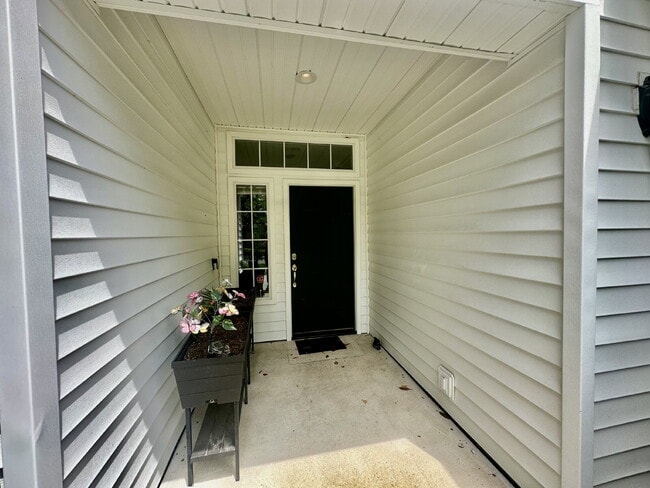 Building Photo - Two Bedroom plus Office Furnished Home in Sun City!