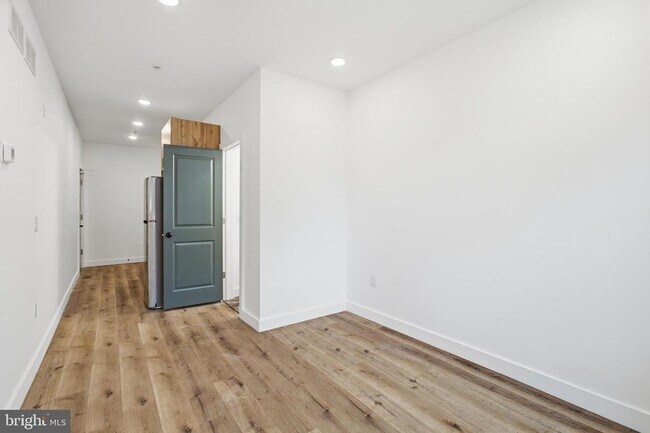 Building Photo - 4243 Mantua Ave