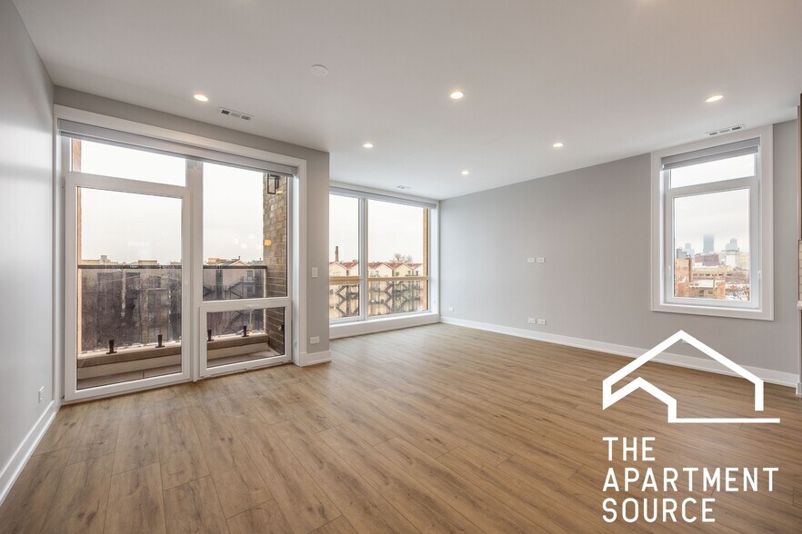 Building Photo - 2351 W Flournoy St