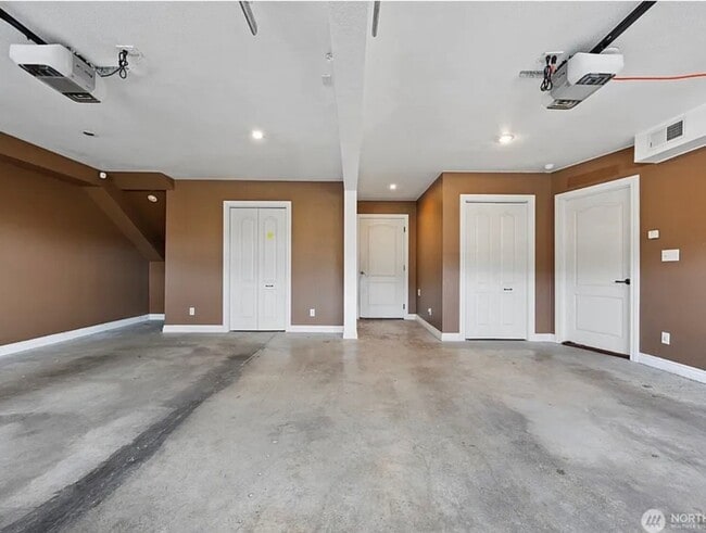 Building Photo - Home with a view for rent in Ephrata