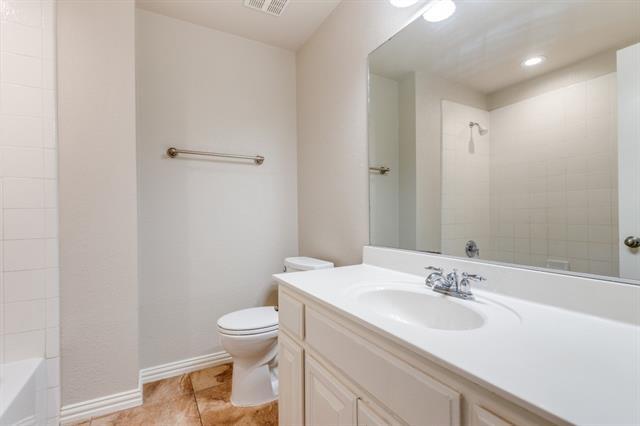 Building Photo - 6723 Lee Meadow Dr