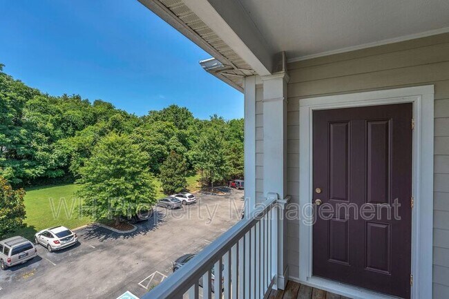 Building Photo - 4846 Bevendean Dr