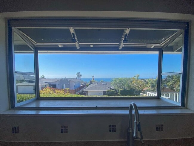 Building Photo - 2719 Via Arboleda