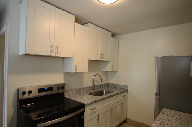 Building Photo - Norbend Apartments