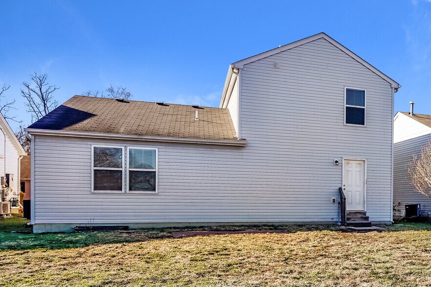 Building Photo - 755 Rockshire Dr