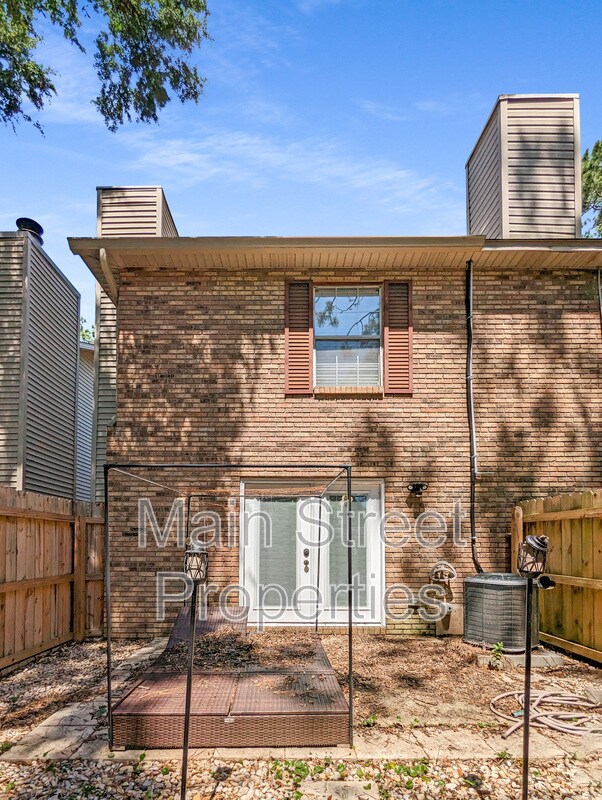 Building Photo - 1313 Foxborough Dr