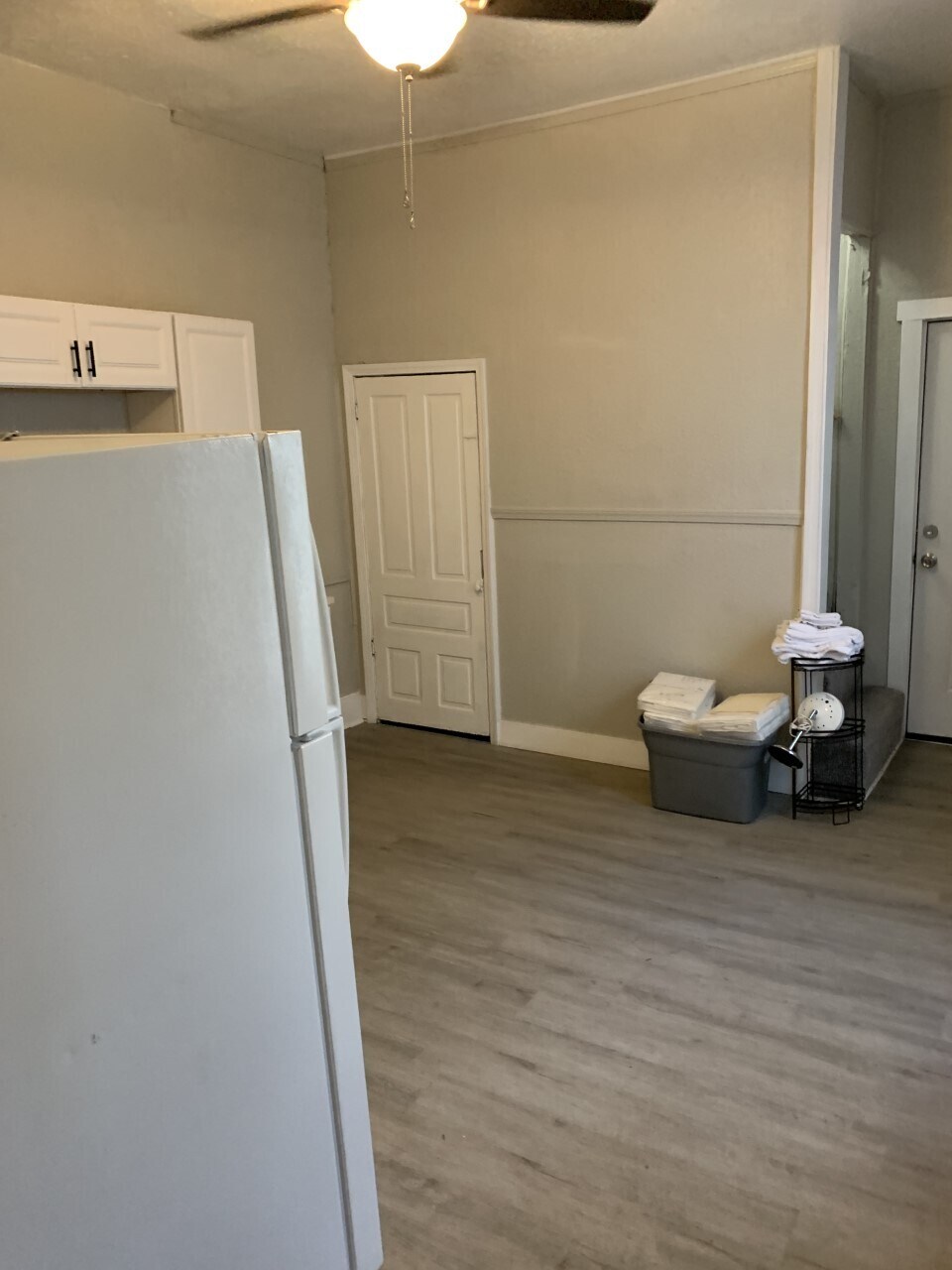 Building Photo - 84 Vine St