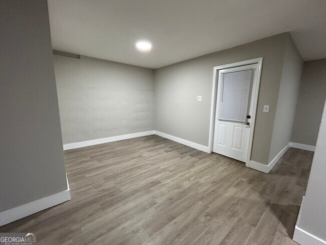 Building Photo - 2715 White Blossom Ln