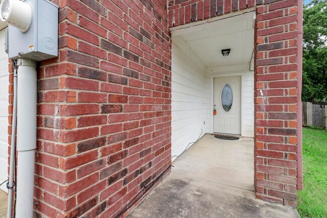 Building Photo - 929-931-931 Parkplace Ridge