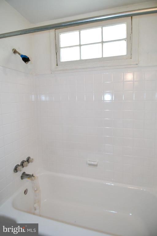 Building Photo - 1314 Downing Pl NE