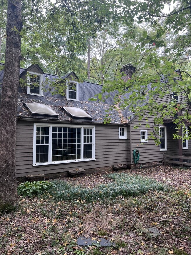 Building Photo - Charming Home in Brandermill.