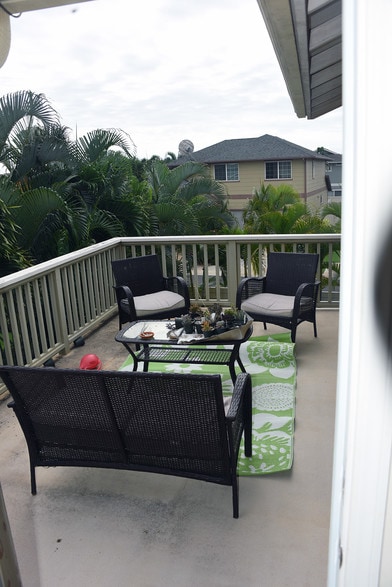 Master opens to upstairs lanai - 91-201 Ho'Oka'Ahea Pl