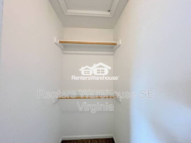 Building Photo - 134 S Kentucky Ave