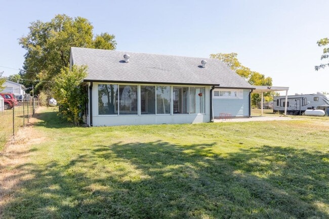 Building Photo - 810 Woodbine Rd